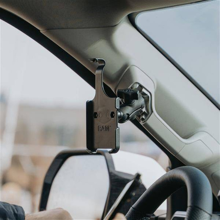 Держатель RAM® для iPhone 13 Pro Max, 14 Plus/Pro Max и 15 Plus с шариком