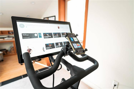 Большое крепление для телефона RAM® X-Grip® с малым зажимным основанием Tough-Claw™ — короткое