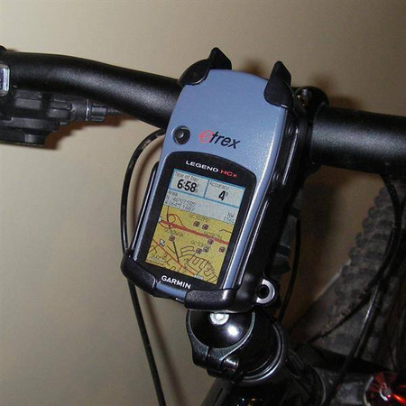 Подставка RAM® Form-Fit для серий Garmin eTrex Legend, Venture и Vista