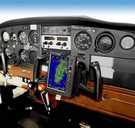 Крепление RAM® с двойным шаровым хомутом для Garmin 695 и 696